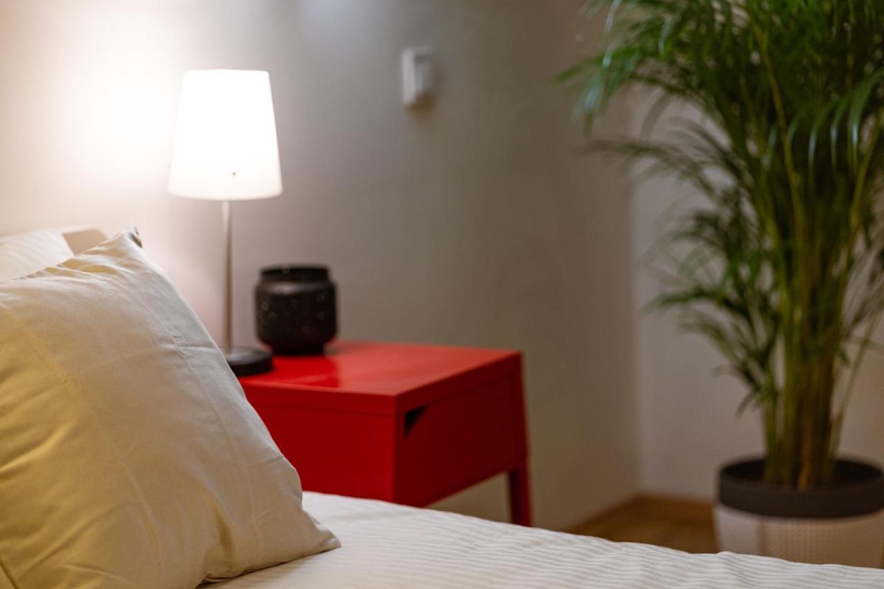 Modern Stylish Apartment @ Superb Central Location Budapest Bagian luar foto