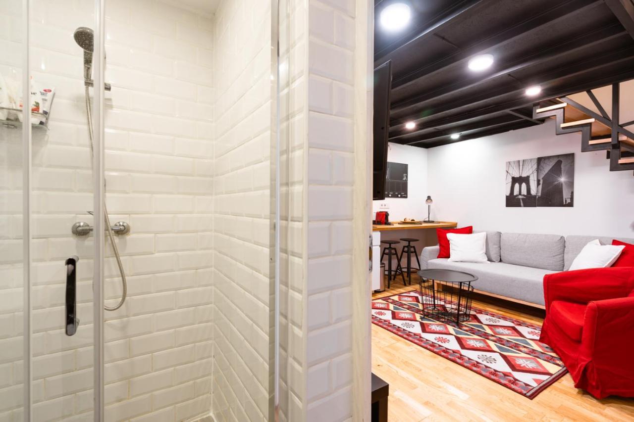 Modern Stylish Apartment @ Superb Central Location Budapest Bagian luar foto